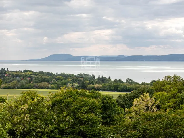 Eladó ház Balatonföldvár, Magaspart 447 nm