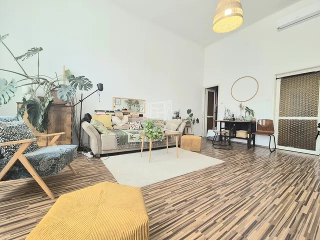 Eladó lakás Budapest VIII. kerület, II. János Pál pápa tér 47 nm