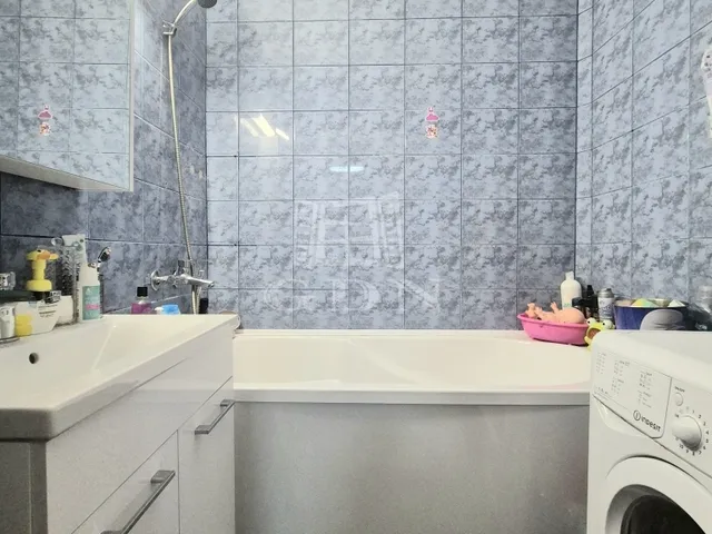 Eladó lakás Budapest XXI. kerület 73 nm