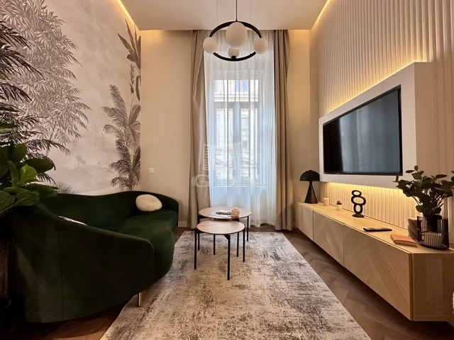 Eladó lakás Budapest VI. kerület 32 nm