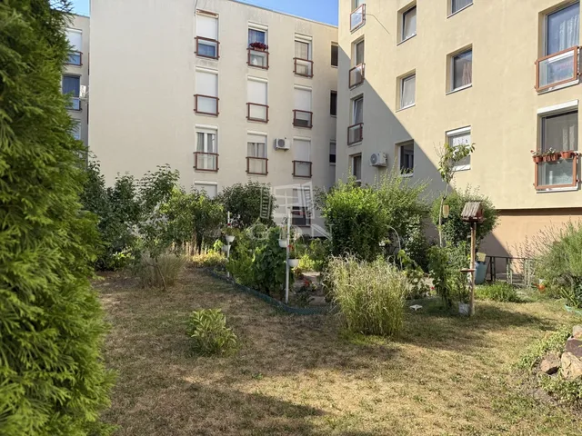 Eladó lakás Budapest XV. kerület 68 nm