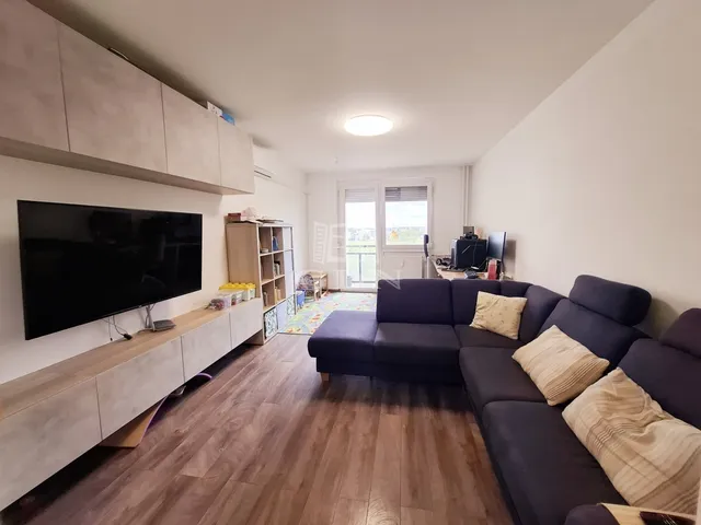 Eladó lakás Budapest XV. kerület 74 nm