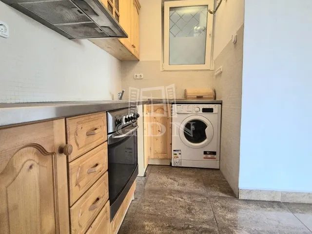 Eladó lakás Budapest VIII. kerület 76 nm