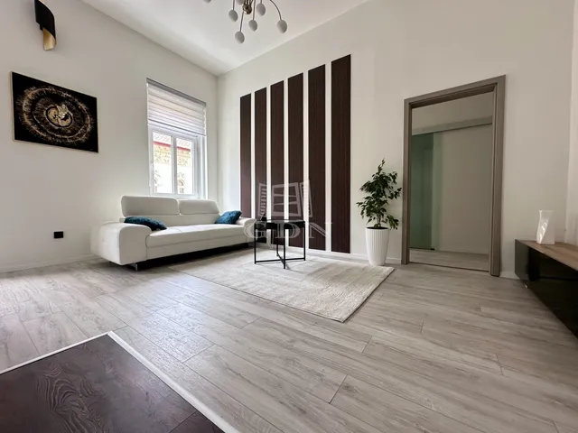 Eladó lakás Budapest VI. kerület 70 nm