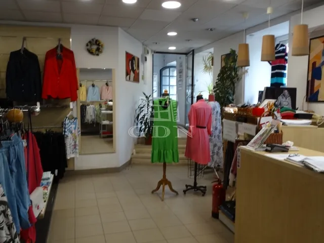 Eladó kereskedelmi és ipari ingatlan Budapest VIII. kerület, Tisztviselőtelep 136 nm