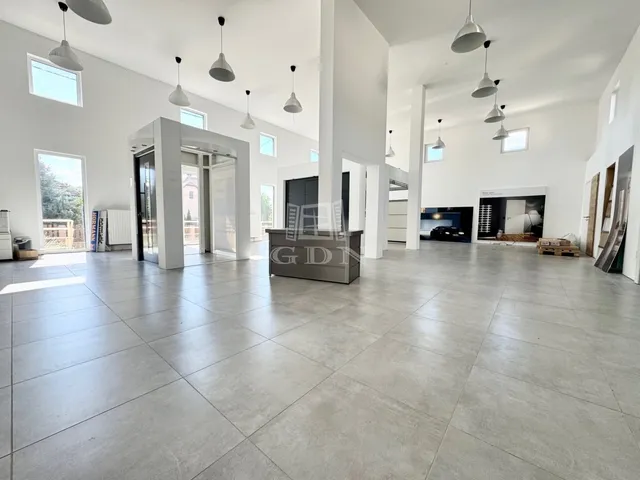 Eladó ház Budapest XVI. kerület, Rákosszentmihály 208 nm