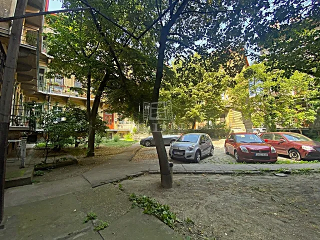 Eladó kereskedelmi és ipari ingatlan Budapest VIII. kerület 44 nm