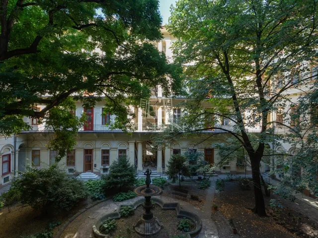 Eladó lakás Budapest VI. kerület 60 nm