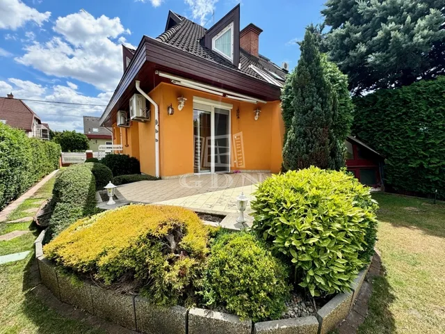 Eladó ház Budapest XVII. kerület, Madárdomb 195 nm