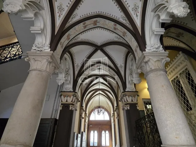 Eladó lakás Budapest VI. kerület 104 nm