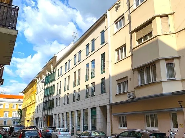 Eladó lakás Budapest VI. kerület 95 nm