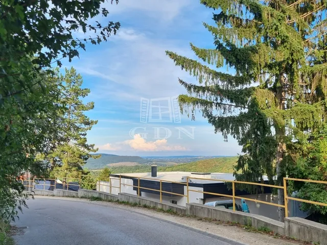 Eladó telek Solymár 736 nm