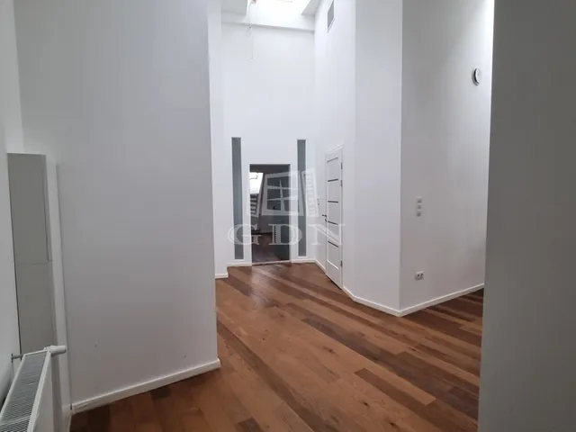 Eladó lakás Budapest I. kerület 140 nm