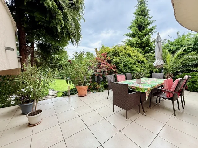 Eladó ház Szentendre 320 nm