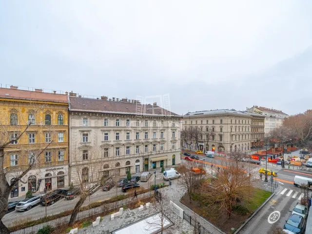 Eladó lakás Budapest VI. kerület 93 nm