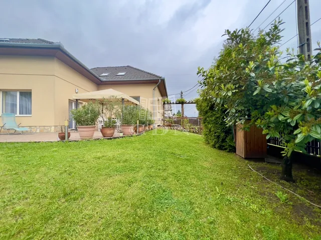 Eladó ház Tahitótfalu 262 nm