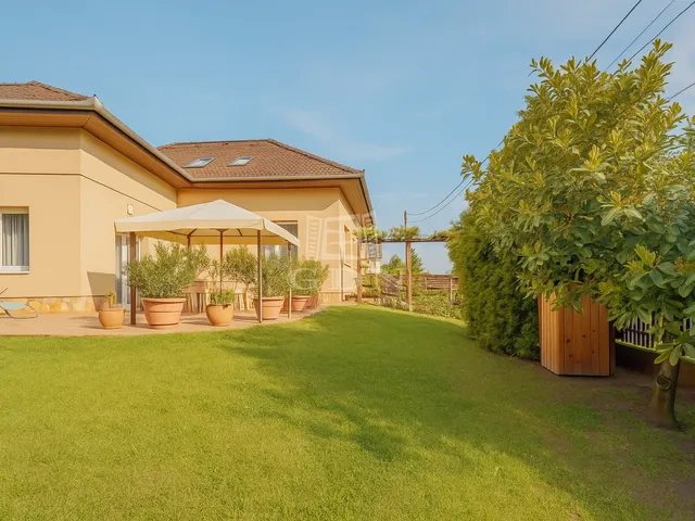 Eladó ház Tahitótfalu 262 nm