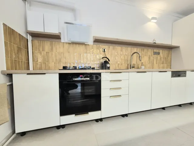 Eladó ház Budapest II. kerület 235 nm