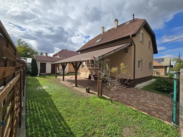 Eladó ház Budapest XVII. kerület, Rákoskeresztúr 120 nm