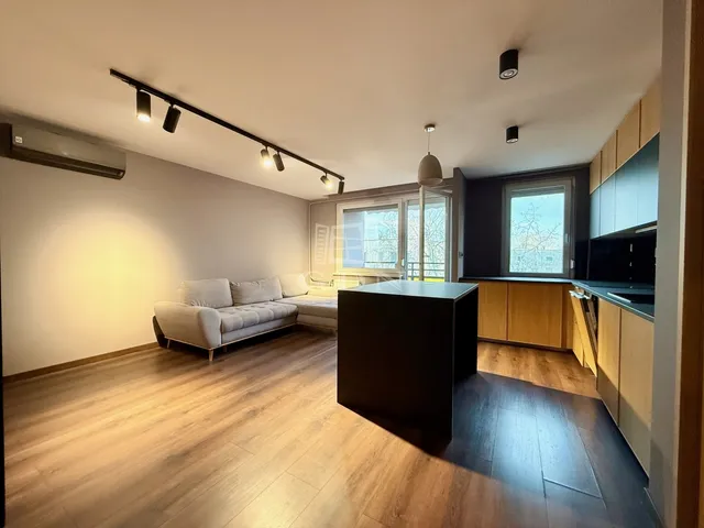 Eladó lakás Budapest III. kerület 55 nm