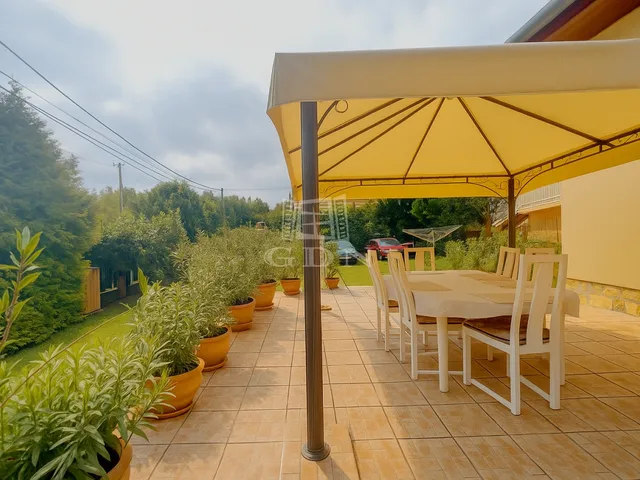 Eladó ház Tahitótfalu 262 nm