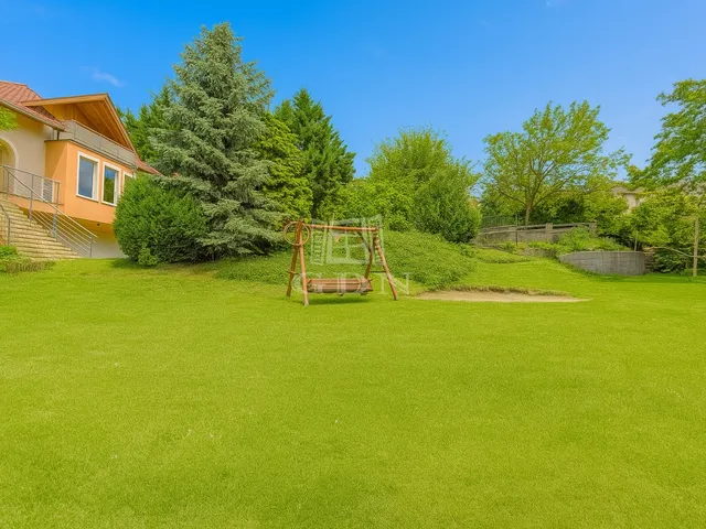 Eladó ház Szentendre 500 nm