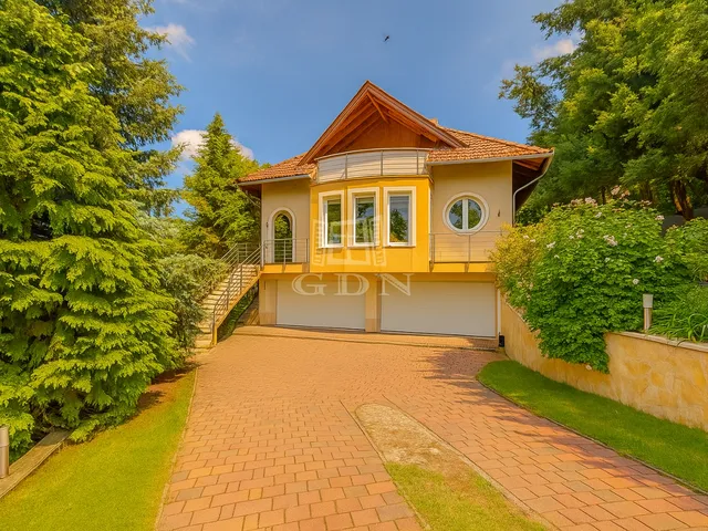 Eladó ház Szentendre 320 nm