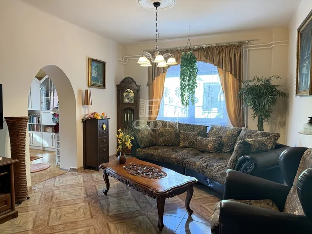 Kiadó ház Budapest X. kerület 150 nm