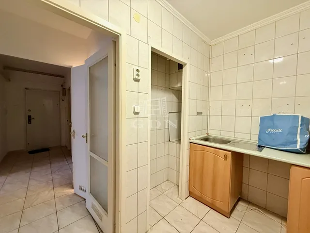 Eladó lakás Budapest III. kerület 70 nm