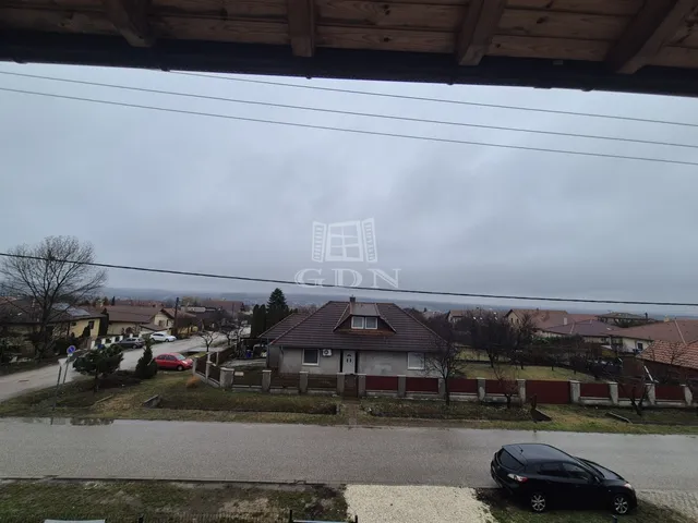 Eladó ház Pécel 200 nm