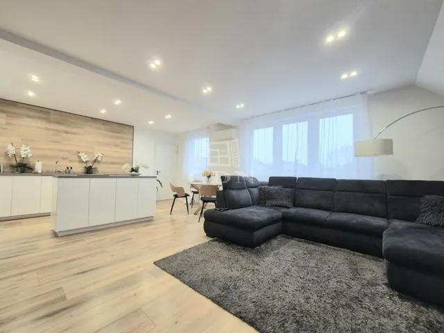 Eladó ház Csömör 350 nm