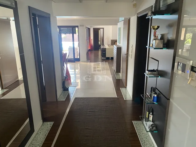 Eladó ház Vecsés, Kispatak-lakópark 230 nm