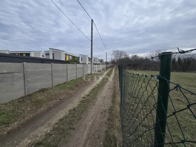 Eladó telek Budapest XVII. kerület 6800 nm