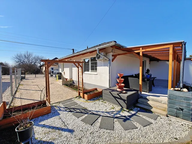 Eladó ház Kakucs 90 nm