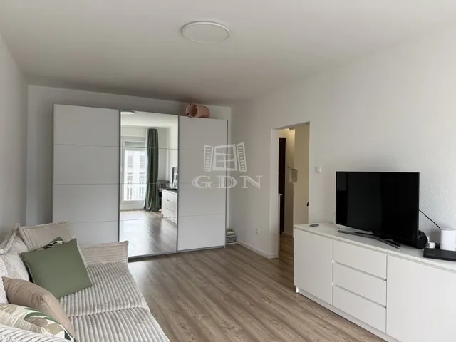 Eladó lakás Budapest III. kerület 57 nm