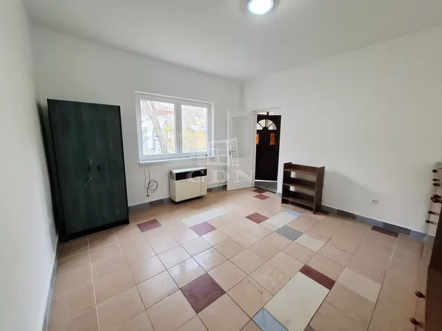 Kiadó lakás Budapest XV. kerület, Rákospalota 27 nm