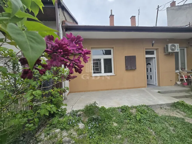 Eladó lakás Budapest XV. kerület, Rákospalota 30 nm