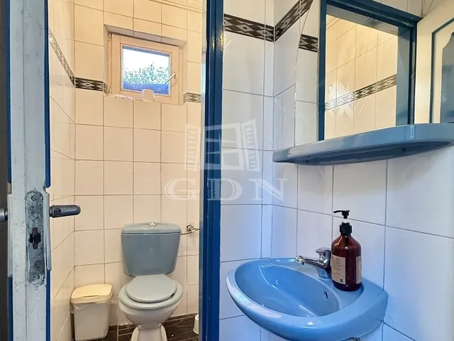 Kiadó kereskedelmi és ipari ingatlan Budapest XVI. kerület, Rákosszentmihály 190 nm