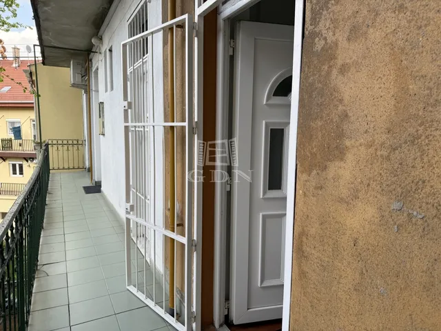 Kiadó lakás Budapest XIV. kerület, Herminamező 33 nm