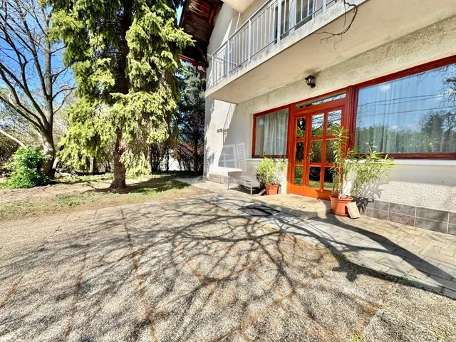 Eladó lakás Budapest II. kerület, Pesthidegkút-Ófalu 150 nm