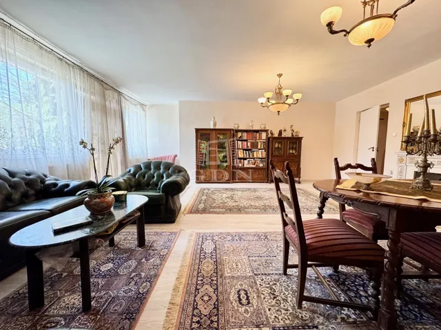 Eladó lakás Budapest II. kerület, Pesthidegkút-Ófalu 150 nm