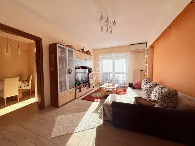 Eladó lakás Budapest III. kerület 74 nm