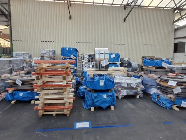 Eladó kereskedelmi és ipari ingatlan Budapest XV. kerület, Rákospalota 1159 nm