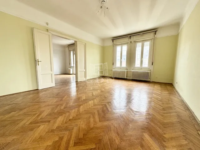 Eladó lakás Budapest II. kerület, Országút 138 nm