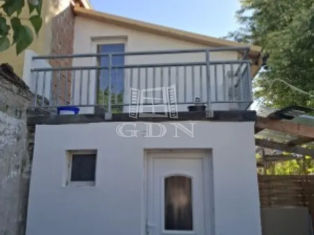 Eladó ház Budapest IV. kerület, Megyer 65 nm