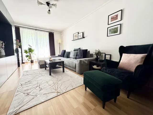 Eladó lakás Budapest III. kerület, Békásmegyer 56 nm