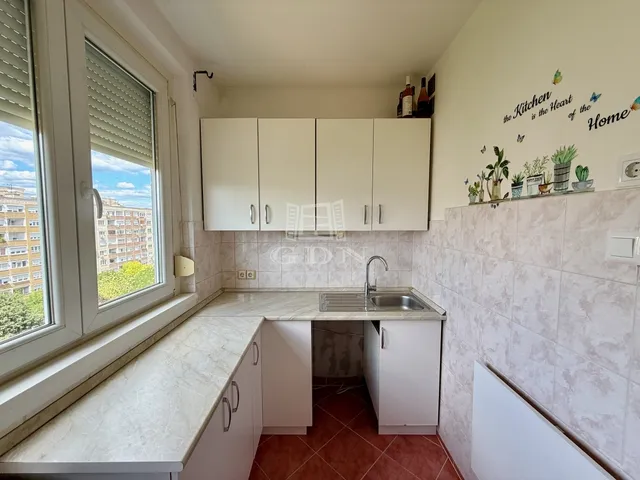 Eladó lakás Budapest III. kerület 52 nm