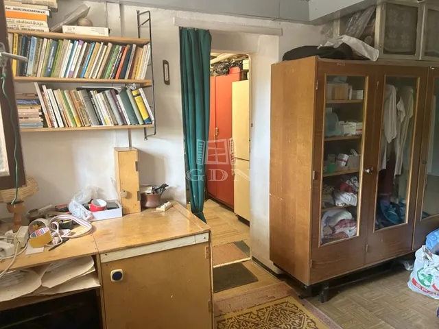 Eladó kereskedelmi és ipari ingatlan Budapest II. kerület 26 nm