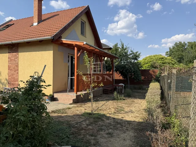 Eladó ház Gyömrő, Városközpont 63 nm