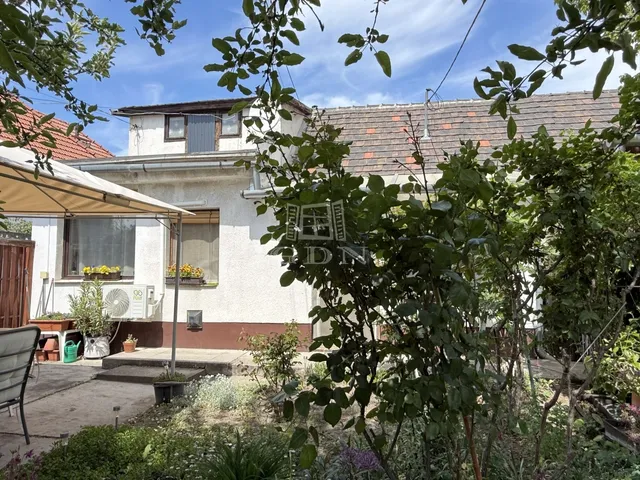 Eladó lakás Budapest XXI. kerület, Királyerdő 58 nm